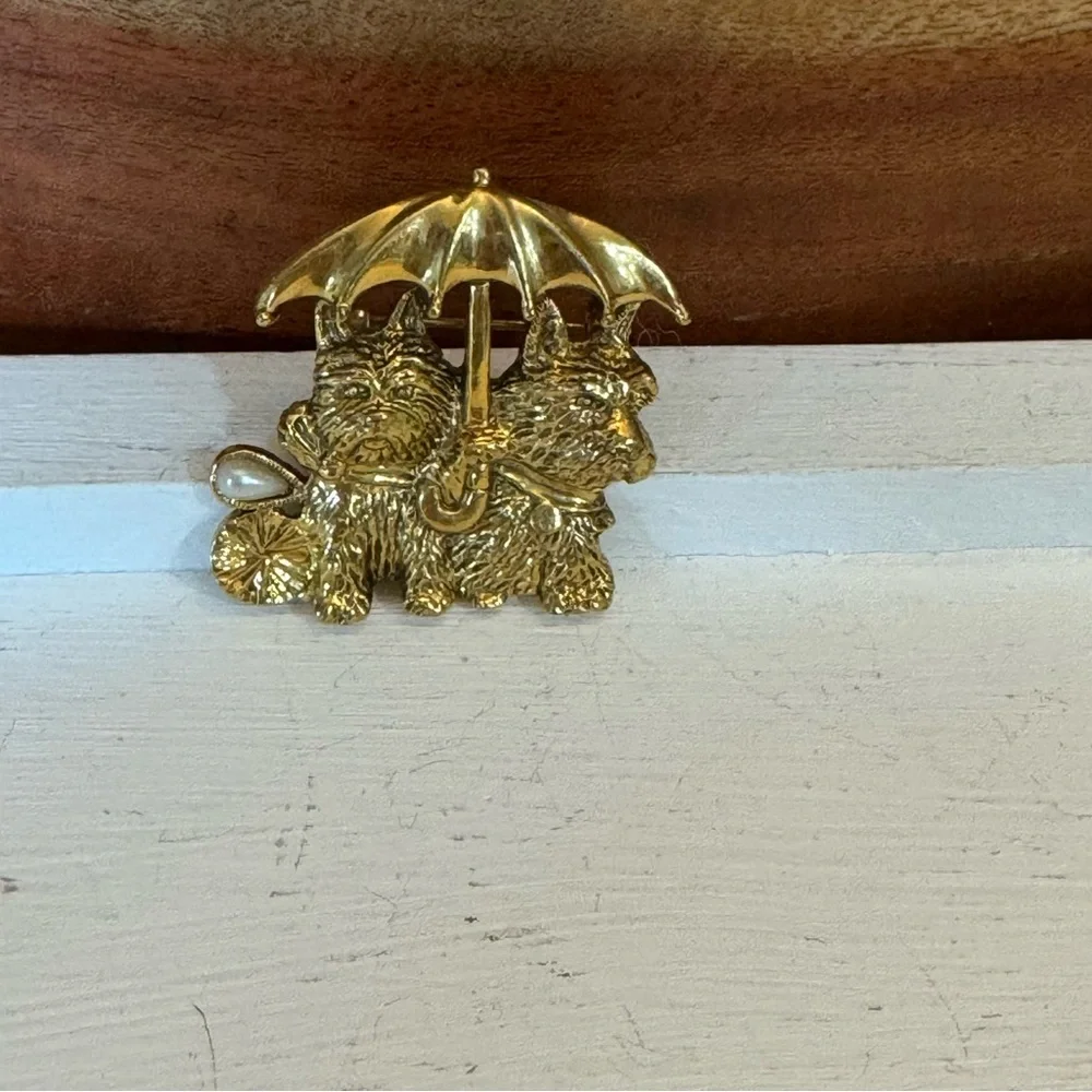 Vintage Scottie Terrier Dogs with Umbrella Pin 1980s